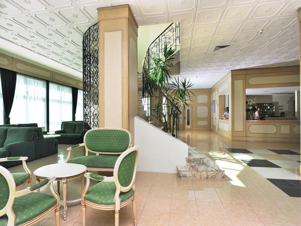 地中海艾斯俱乐部酒店 Montesilvano Marina 外观 照片